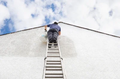 Peinture extérieure à Génos — façades et ravalement